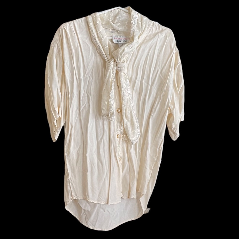 Women’s Short Sleeve Blouse